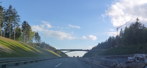 Neue Straßenbrücke westl. Wüstenwetzdorf / A 9 Autobahn Bln. - München