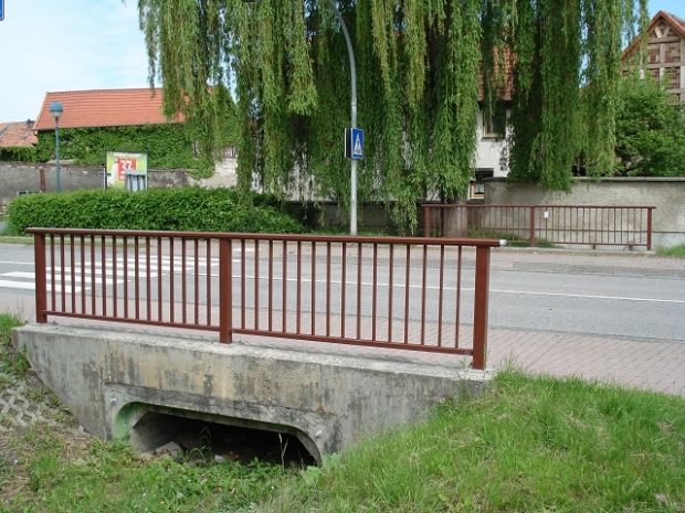 L 85 Straße des Friedens Brücke / Graben