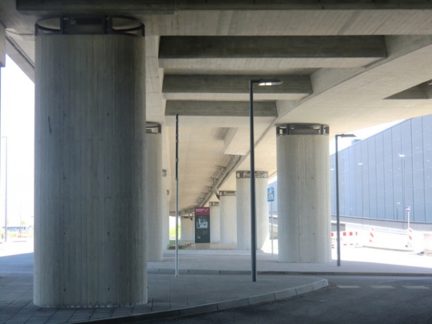 Straßenbrücke Hugo Junkers Ring