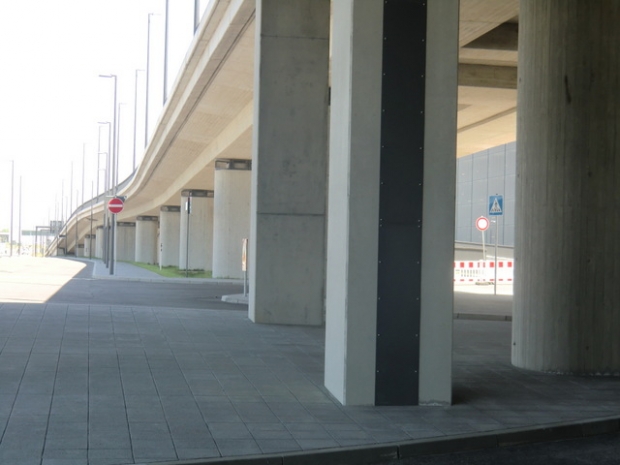 Straßenbrücke Hugo Junkers Ring