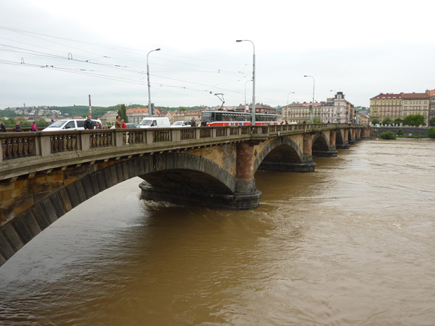 Palacký-Brücke/Hochwasser