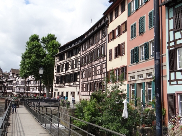 Pont chemin a pied / Ill an der Schleuse