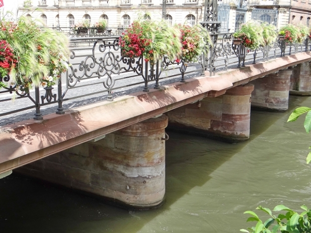 Pont de Rue du Bainaux Roses / Ill