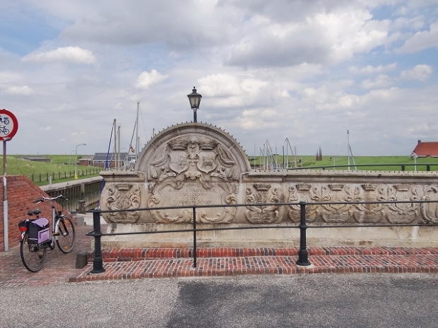 Straßenbrücke Schepperbuurt / Fluß zum Dollart