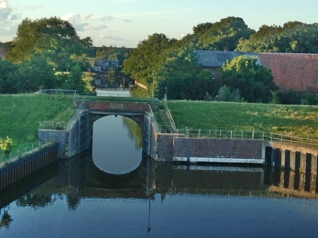 Hauszufahrtbrücke Kleines Sieltor / Querstich am Ems Seitenkanal