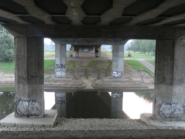 Most Lazienkowski / Wisla und Canal Gerniakowski