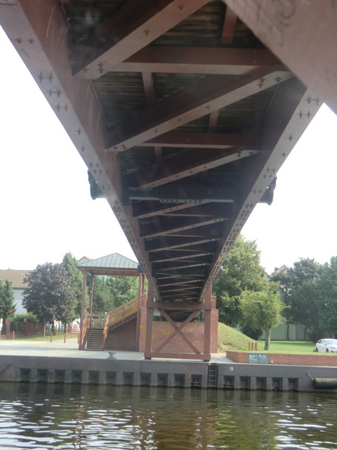 Fußgängerbrücke über die Peene