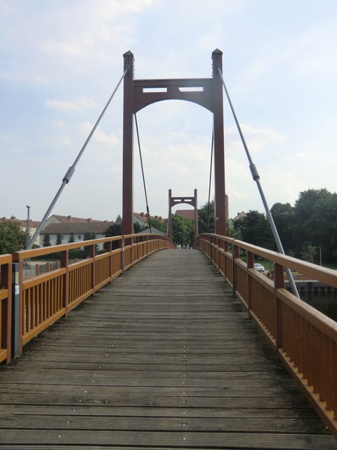 Fußwegbrücke über die Peene