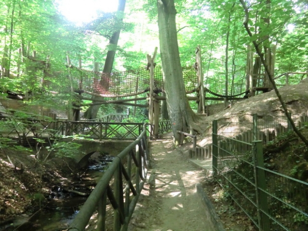 Fußwegbrücke / Zoograben zur Schwärze