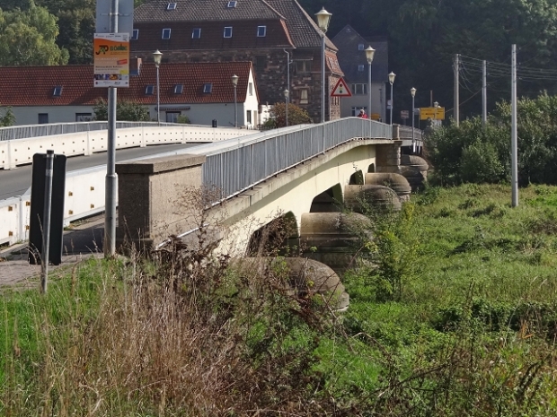 B 250 Bahnhofstraßenbrücke / Unstrut