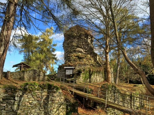 Fußwegbrücke bei der Königsburg / Alter Wehrgraben