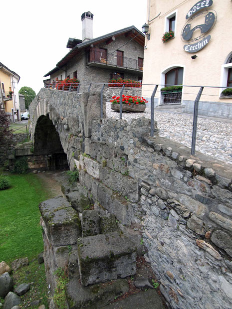 Pont de Pierre