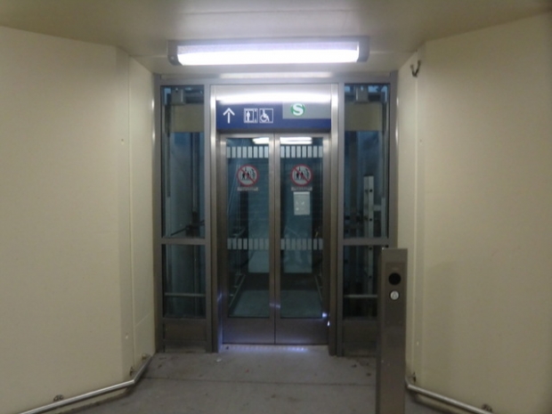 EÜ Strecke Berlin - Königswusterhausen - Cottbus / Zugang Bf. Wildau