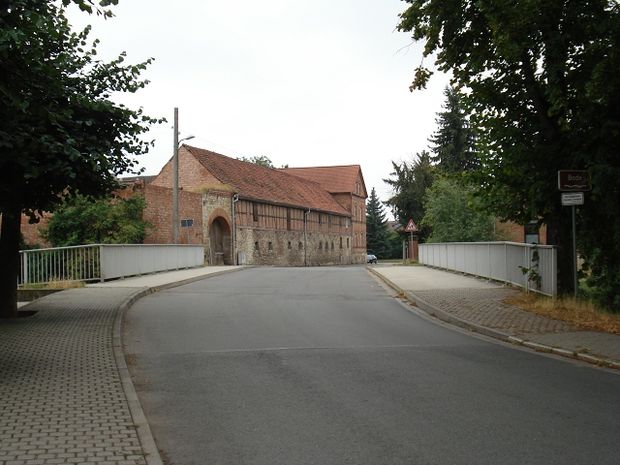 L80 Breitestraßenbrücke / Kleiner Bodedurchlauf am Kriegerdenkmal