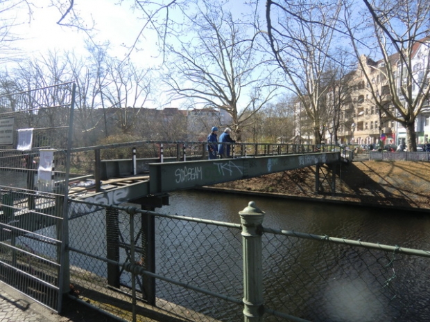 Fußwegbrücke / Neuköllner Schifffahrtskanal