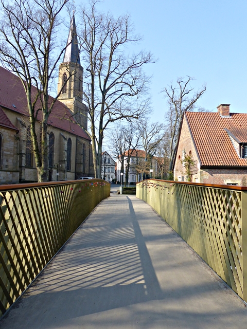 Fußwegbrücke Emsauenweg / Ems