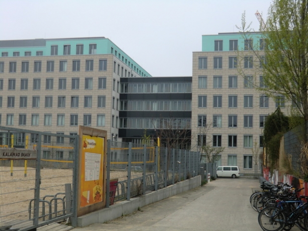 Hausverbindungsbrücke / Offener Hof