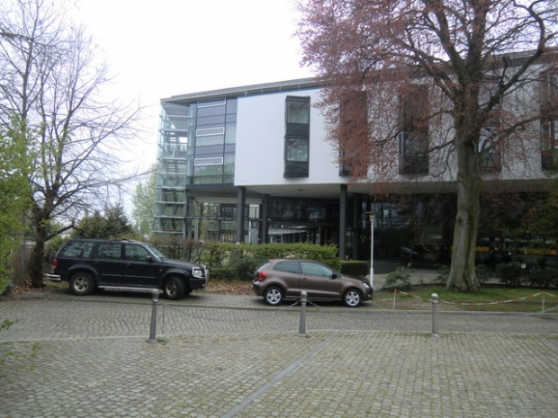 Fußwegbrücke Lift - Hotel Penta / Weg am linken Dahmeufer