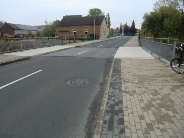 L75 Glasower Dammbrücke / Glasowbach