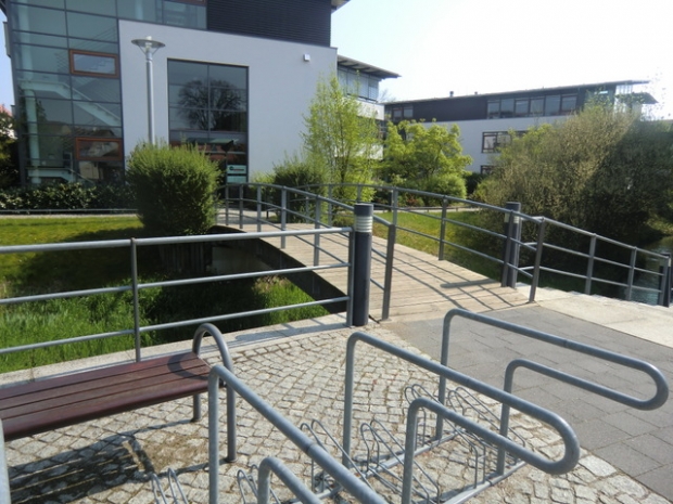 1. Fußwegbrücke bei Kreisverwaltung Teltow Fläming / Nuthe