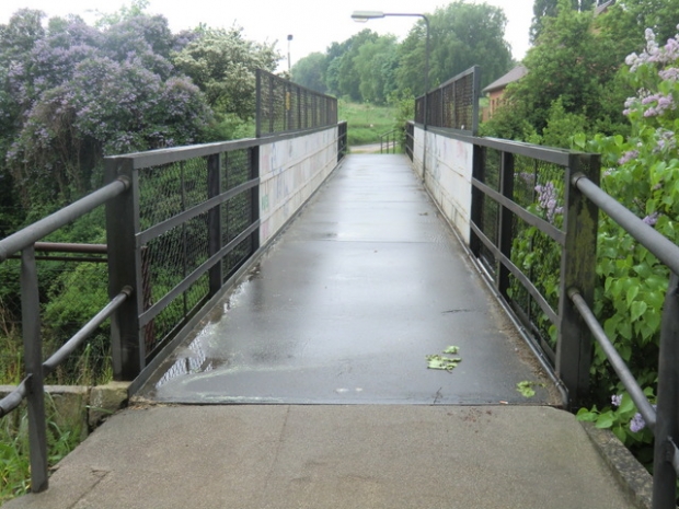 Fußwegbrücke zum Kunstwanderweg / EU Strecke Berlin - Dessau