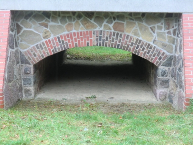 Borner Straßenbrücke / Graben