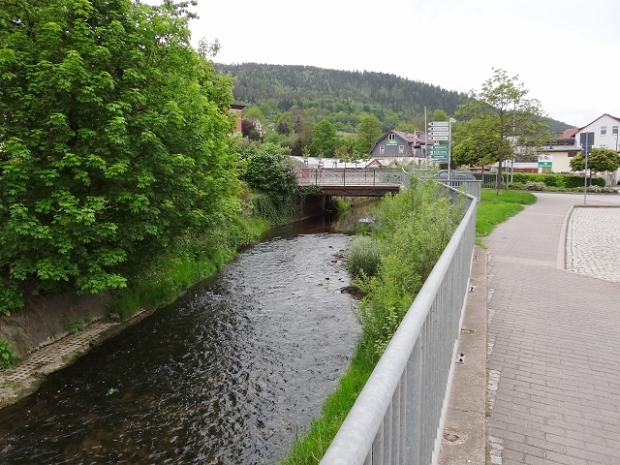 Bähringstraßenbrücke / Rinne