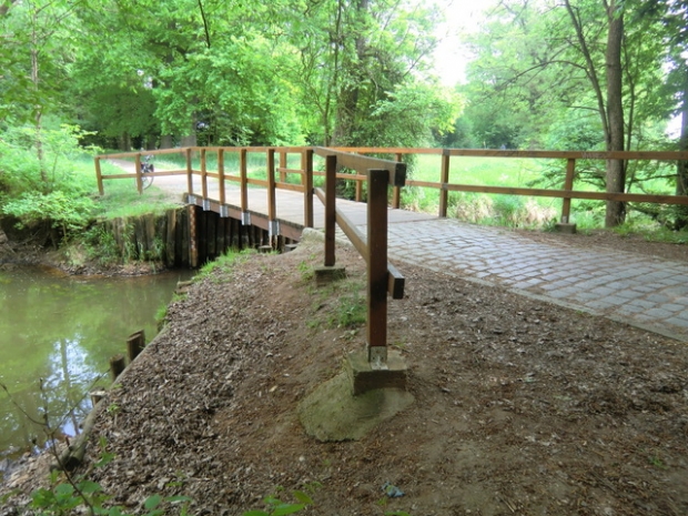 Plankenlinsenwegbrücke / Kapengraben