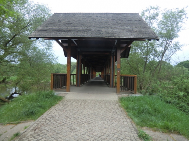 Jagdbrücke ( Plankenlinienfußwegbrücke / Mulde )