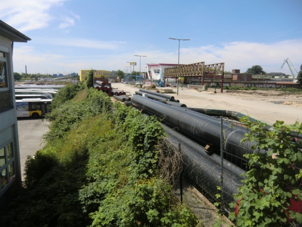Rohrleitungenbrücke / Industriegleisanlage