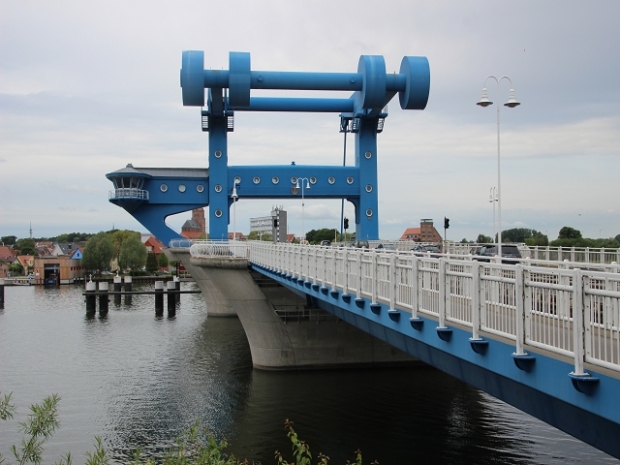 EÜ und Peenemünder Straßenbrücke / Peene in Wolgast alle Fotos
