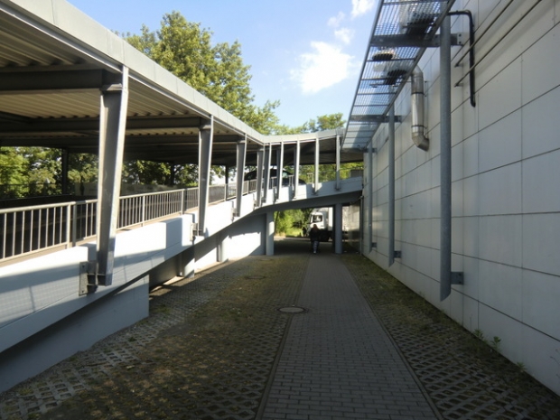 Auffahrtbrücke zum Allendecenter / Kleine Durchfahrt