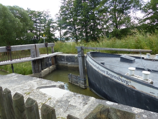 Fußwegbrücke bei der Schleuse 25 / Ludwigskanal