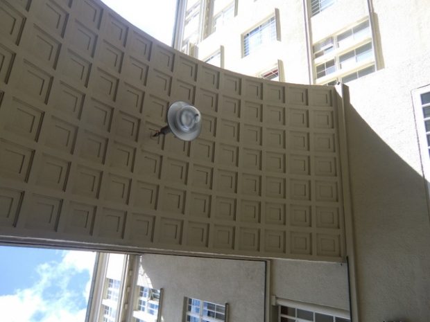 Fußwegbrücke Neuköllner Oper / Passage