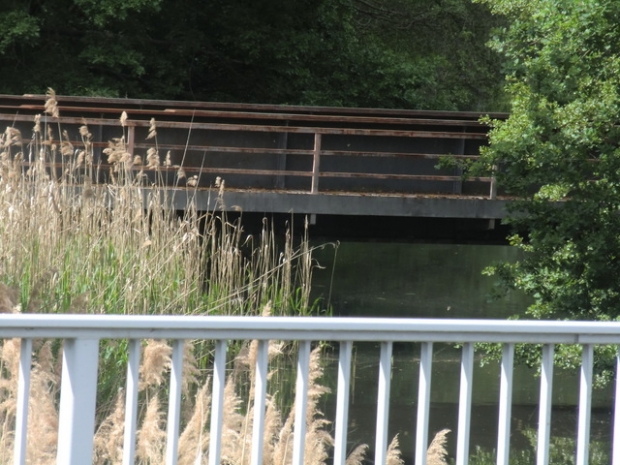 EÜ Strecke Berlin - Jüterbog / Nieplitz ,im Bildhintergrund