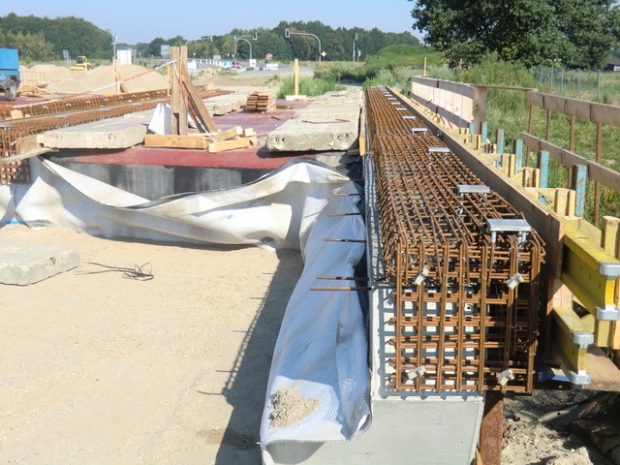 L 76 Landstraßenbrücke / Mahlower Seegraben