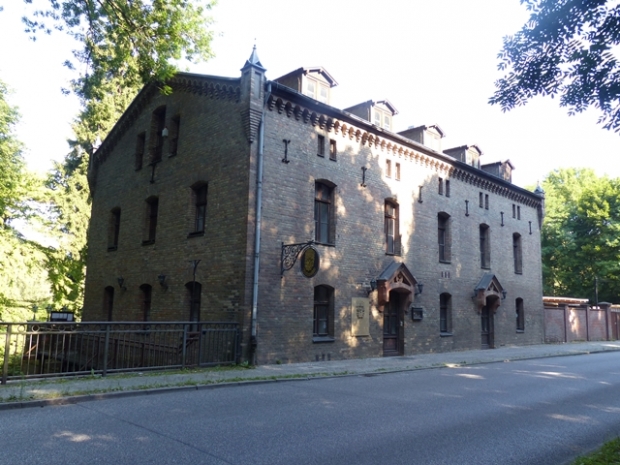 Zehlendorfer Dammbrücke / Bäke