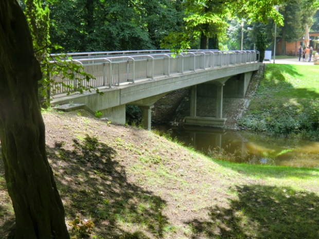 Rosengarten Zentralbrücke / Wehrgraben