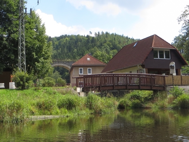 Viadukt Ziegenrück, im hinteren Bildbereich