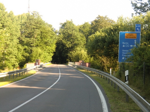 L 24 Landstraßenbrücke / EU Strecke Berlin - Stralsund