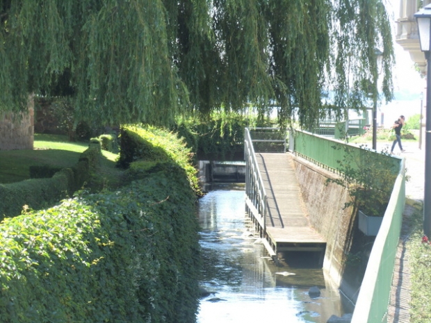 Uferpromenadenstraßenbrücke / Ucker