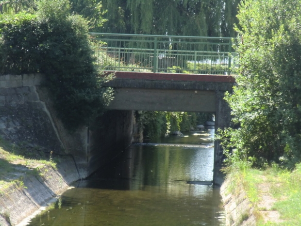 B 109 Neustadt Bundesstraßen- und Parkplatzbrücke / Ucker