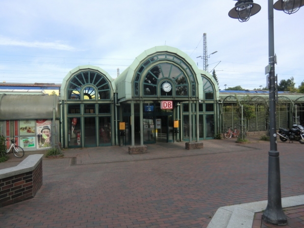 Bahnhofsbrücke Ülzen / Zugang zu den Bahnsteigen