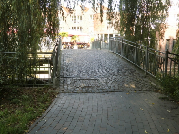 Fußwegbrücke am Sperrwek / Ilmenau