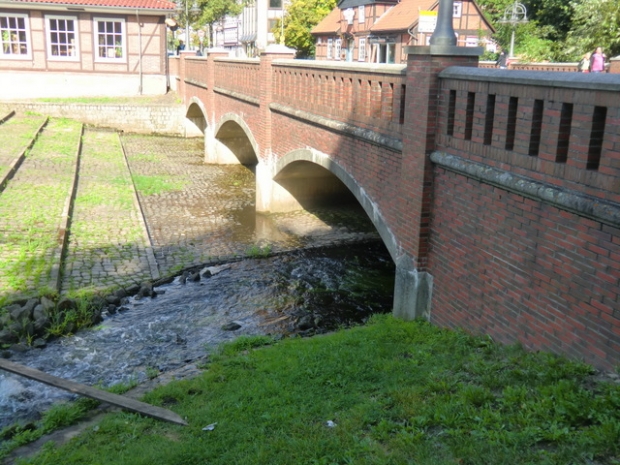 Gudesstraßenbrücke / Ratsteich ( Ilmenau )