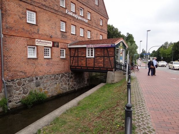 BAS 44455 Kietzgrabenstraßenbrücke / Grabenzulauf zum kleinen Hafen