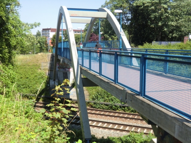 Fußwegbrücke an der Rosa Luxemburgstraße / EU Strecke Berlin - Stralsund