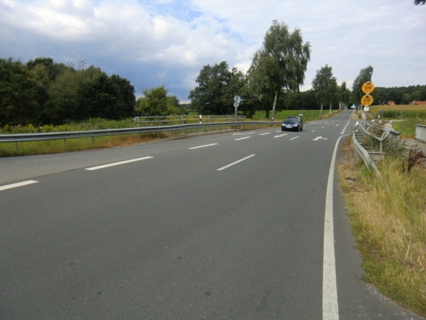 L 254 Landstraßenbrücke / Röbbelbach