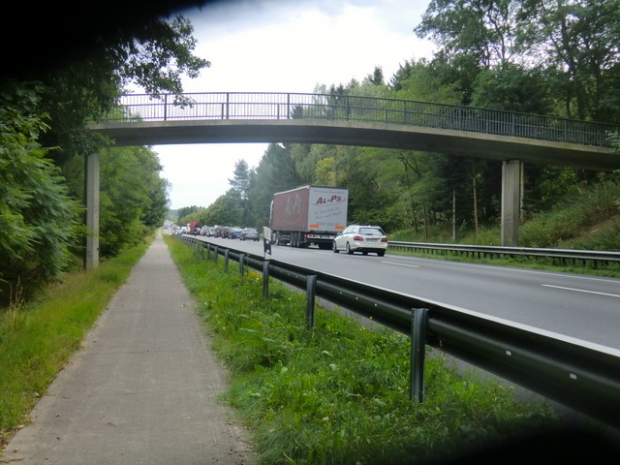 Friedhofswegbrücke / B 4 Bundesstraße