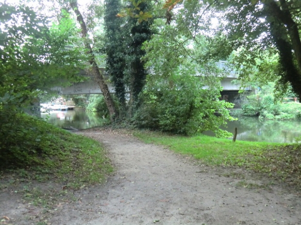 Willy Brandt Straßenbrücke ( Stadtring ) / Ilmenau und 2 Uferbegleitwege
